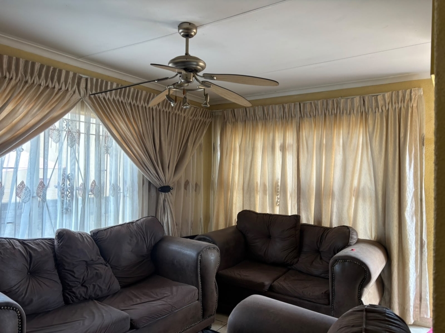 3 Bedroom Property for Sale in Tlhabane West North West